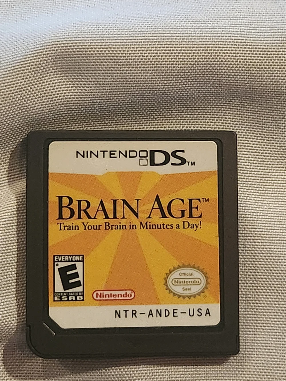 Nintendo DS Game Cartridge Bundle - Yellow & Maroon Labels